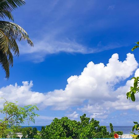 Nemo Inn Omadhoo Exterior photo
