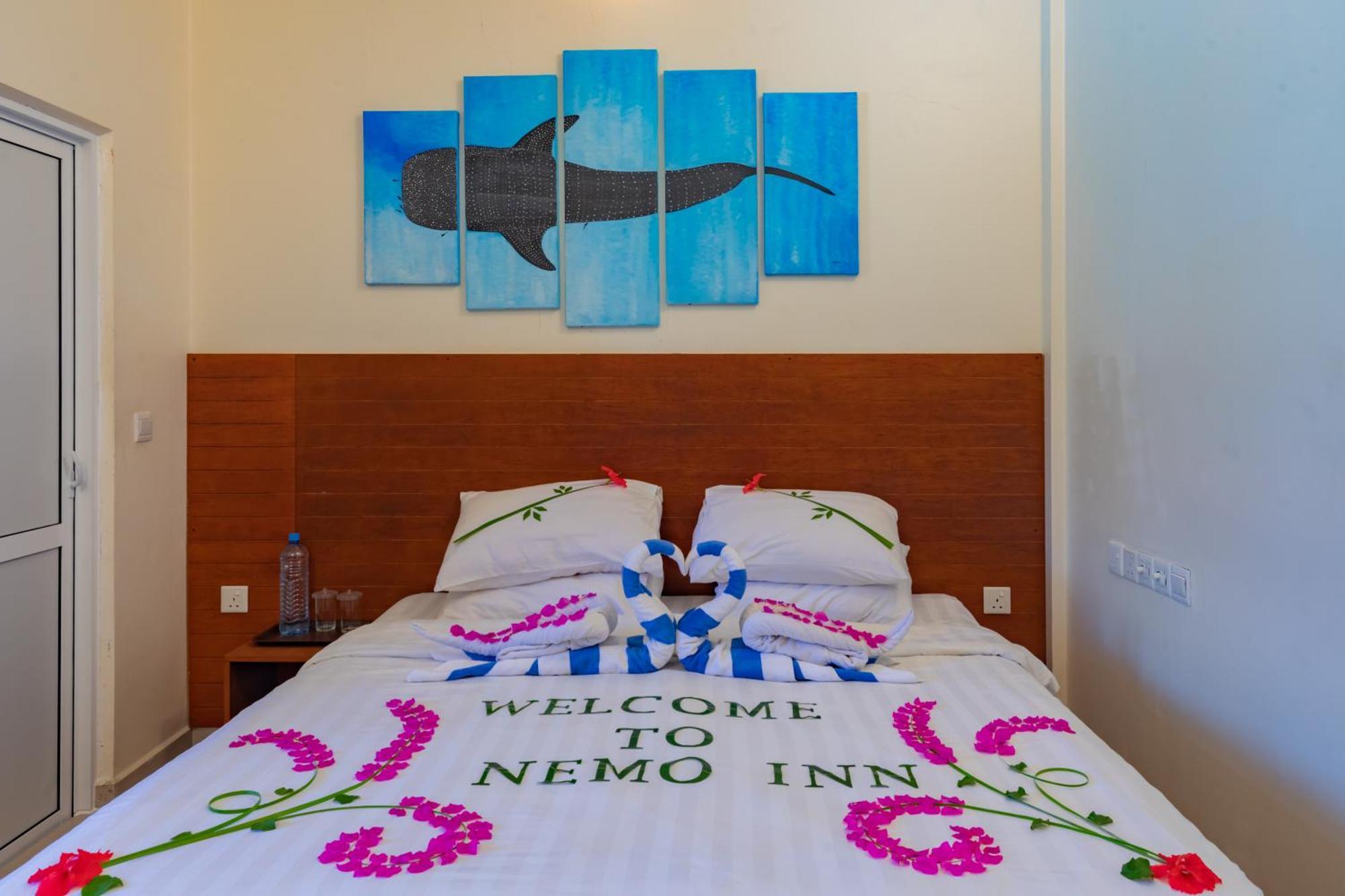 Nemo Inn Omadhoo Exterior photo